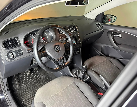 Volkswagen Polo 9 of 20