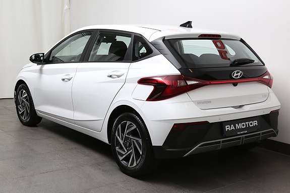 Hyundai i20 3 of 15