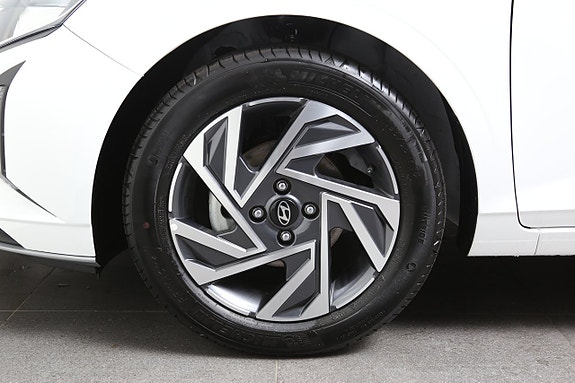 Hyundai i20 4 of 15