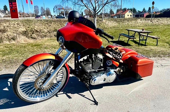 Harley-Davidson Ridgid Bagger 2 of 7
