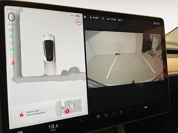 Tesla Model Y 16 of 22