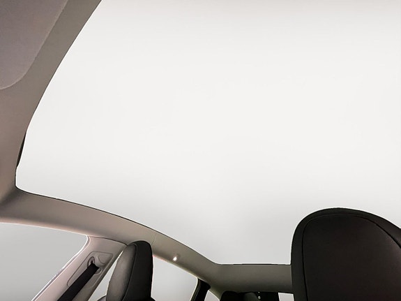 Tesla Model Y 17 of 22