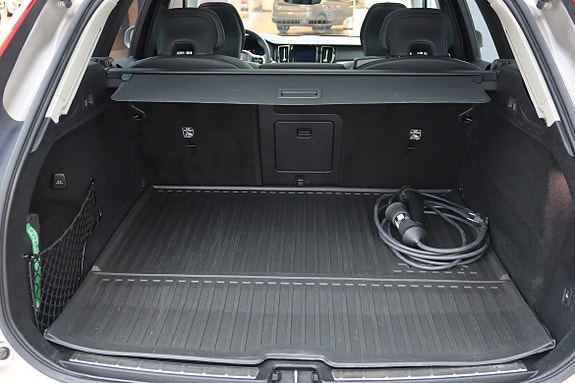 Volvo XC60 23 of 23