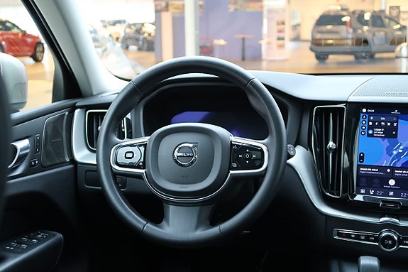 Volvo XC60 7 of 23