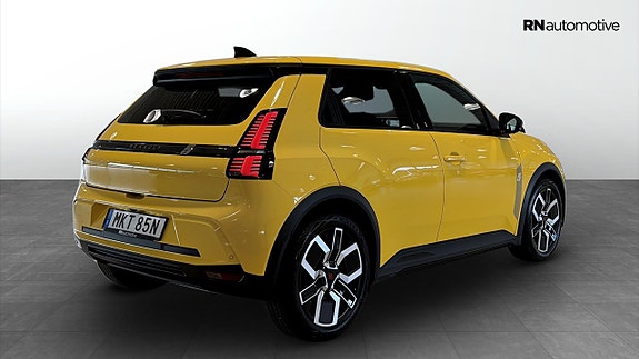 Renault 5 E-Tech 5 of 21