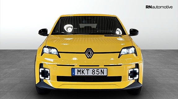 Renault 5 E-Tech 8 of 21
