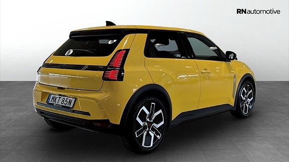 Renault 5 E-Tech 4 of 21