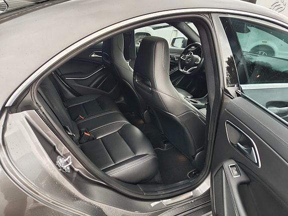 Mercedes-Benz CLA200 21 of 25