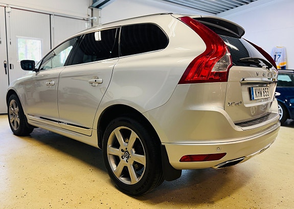 Volvo XC60 6 of 23