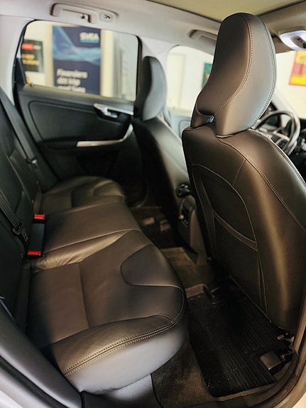 Volvo XC60 20 of 23