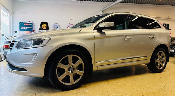 Volvo XC60 4 of 23