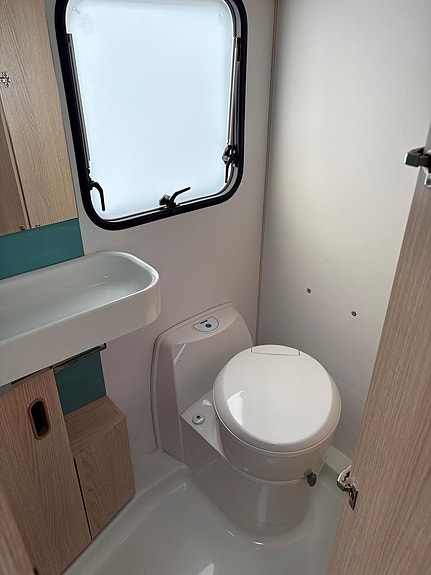 Adria AVIVA 522 PT Barnkammare 12 of 20
