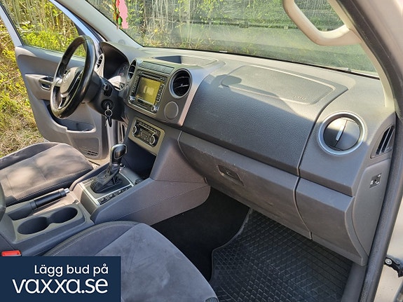 Volkswagen Amarok 21 of 30