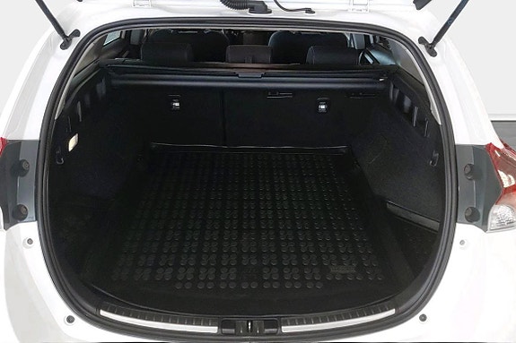 Toyota Auris 11 of 11