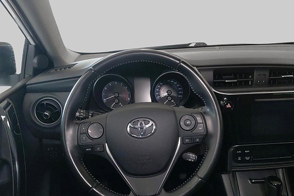 Toyota Auris 10 of 11