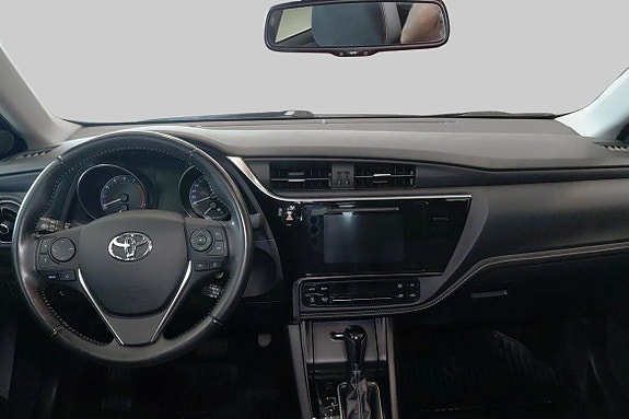 Toyota Auris 9 of 11