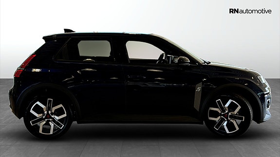 Renault 5 E-Tech 4 of 22