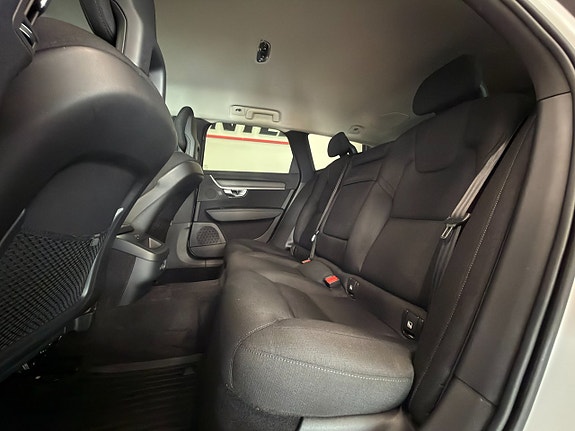 Volvo V90 11 of 15