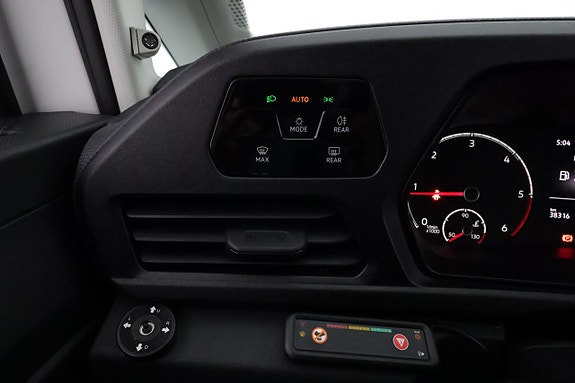 Volkswagen Caddy 26 of 28