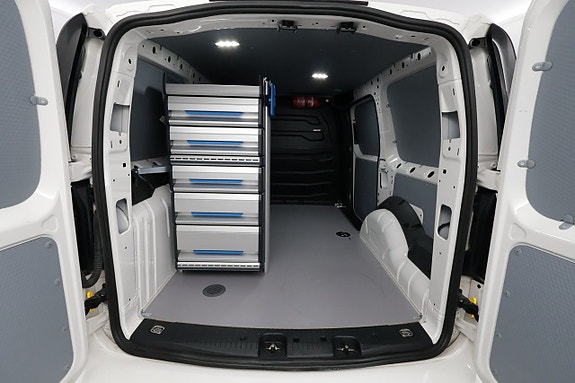 Volkswagen Caddy 28 of 28