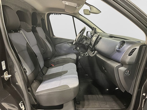 Opel Vivaro 9 of 16