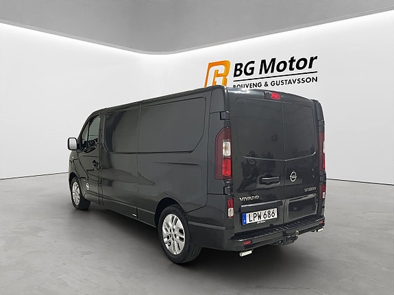 Opel Vivaro 6 of 16
