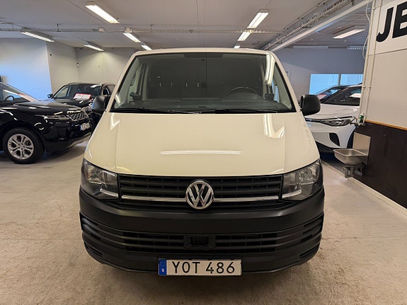 Volkswagen Transporter 6 of 10