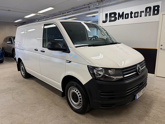 Volkswagen Transporter 2 of 10