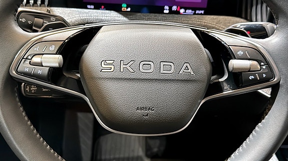 Skoda Superb 18 of 23