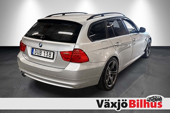 BMW 320d 3 of 11