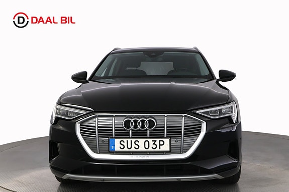 Audi e-tron 2 of 26