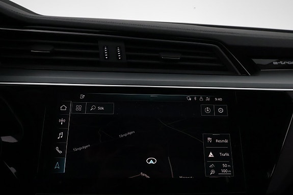Audi e-tron 20 of 26
