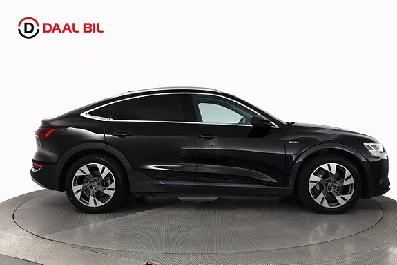 Audi e-tron 5 of 26