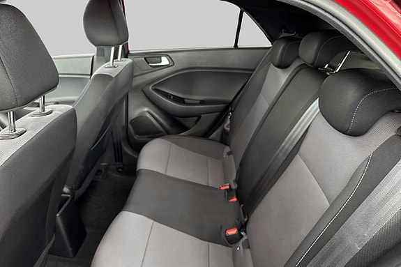 Hyundai i20 9 of 12