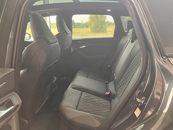 Audi Q6 e-tron 11 of 13