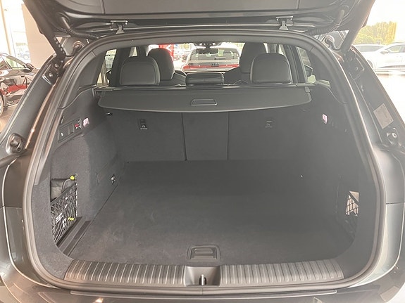 Audi Q6 e-tron 12 of 13