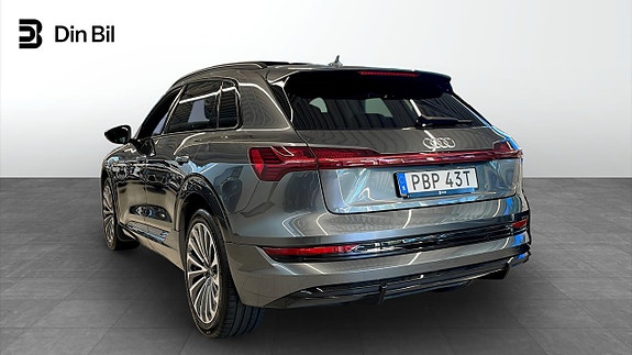 Audi e-tron 3 of 15