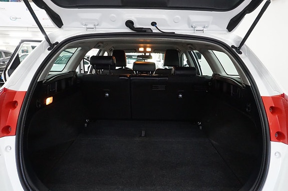 Toyota Auris 9 of 22