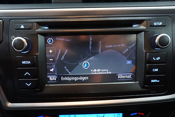 Toyota Auris 18 of 22