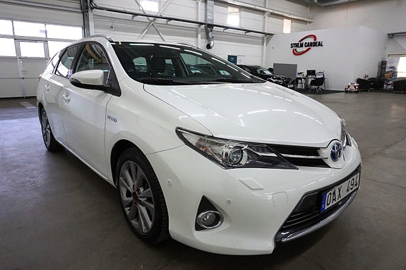 Toyota Auris 6 of 22