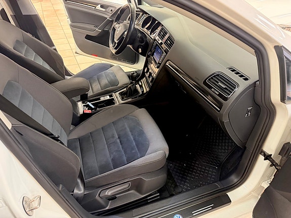 Volkswagen Golf I 11 of 13