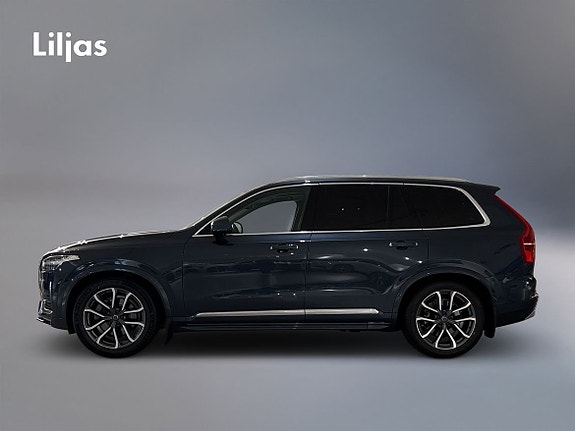 Volvo XC90 3 of 13