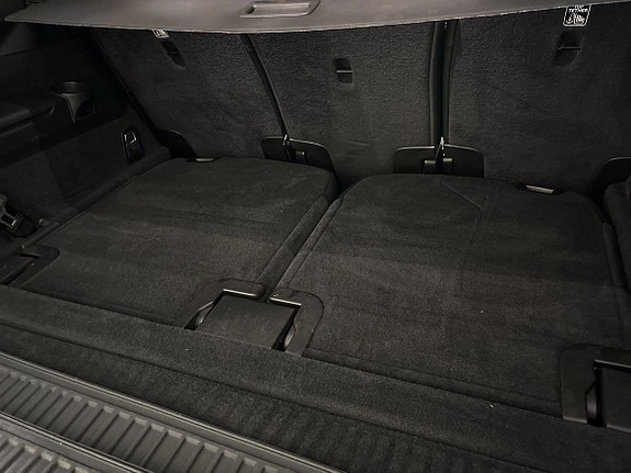 Volvo XC90 12 of 13