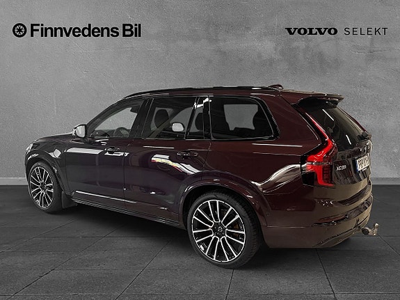 Volvo XC90 3 of 10