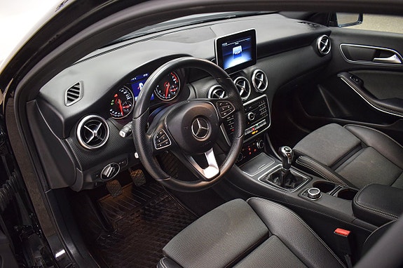 Mercedes-Benz A180 7 of 25