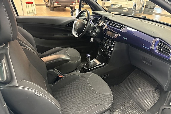 Citroen DS3 8 of 9
