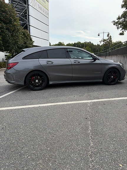 Mercedes-Benz CLA200 4 of 9