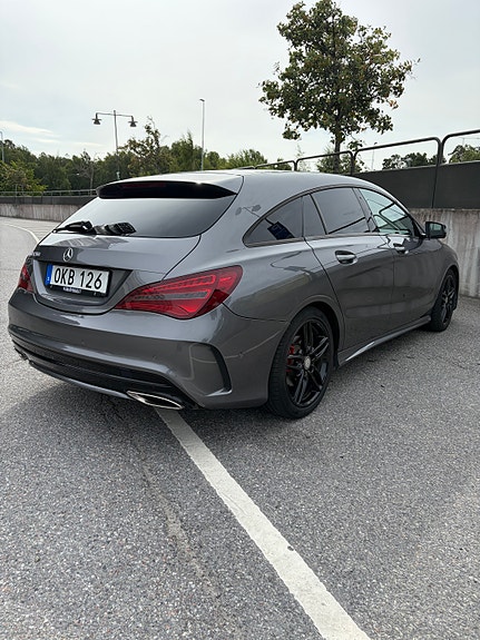 Mercedes-Benz CLA200 6 of 9