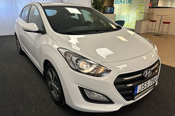Hyundai i30 6 of 9