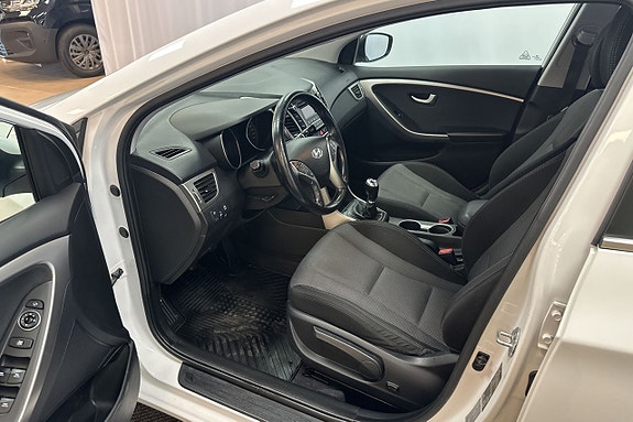 Hyundai i30 8 of 9